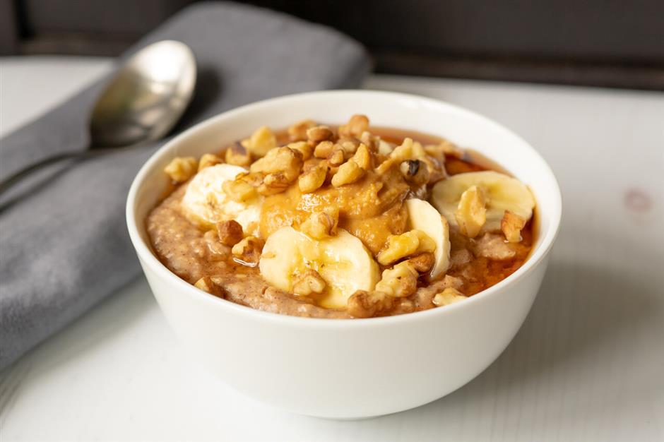 Creamy Egg White Oatmeal with Bananas and Nuts.jpg